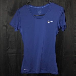 Nike dri fitted shirt women’s